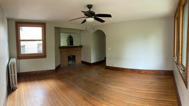 Building Photo - 123 Bidwell Pky