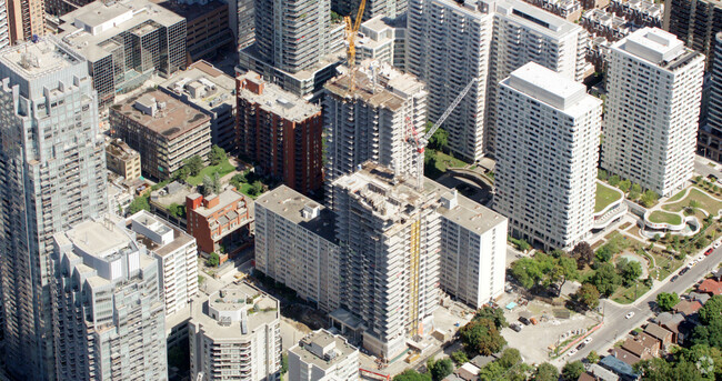 Photo du bâtiment - Plaza Midtown South