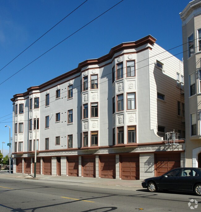 Building Photo - 3300 Laguna St