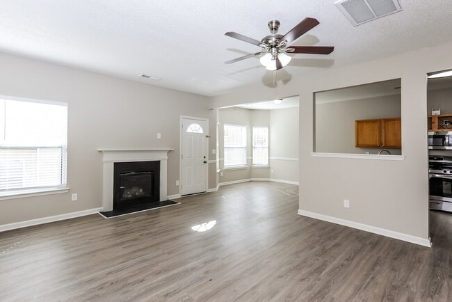Foto del edificio - 1580 Potomac Ct