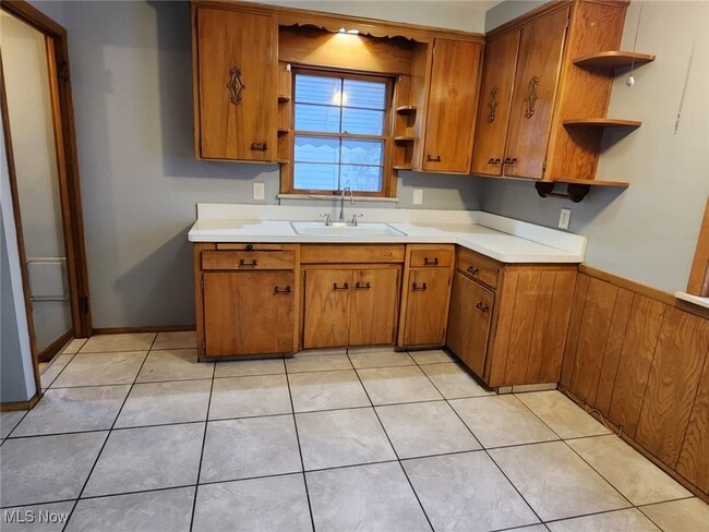 Building Photo - 4224 Lambert Rd