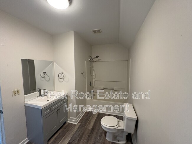 Foto del edificio - 744 Oakland Ave SW