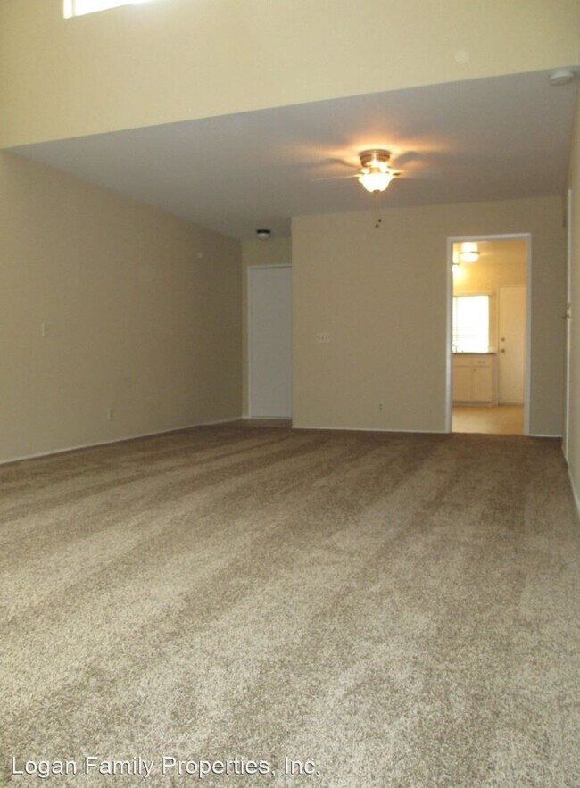 Building Photo - 2 br, 2 bath House - 10221 Caminito Covewood
