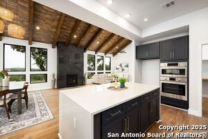 Foto del edificio - 708 Backdrop