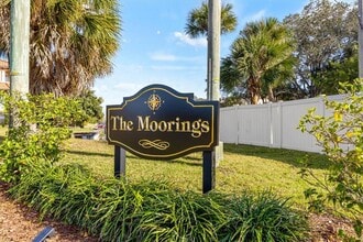 Building Photo - 386 Moorings Cove Dr