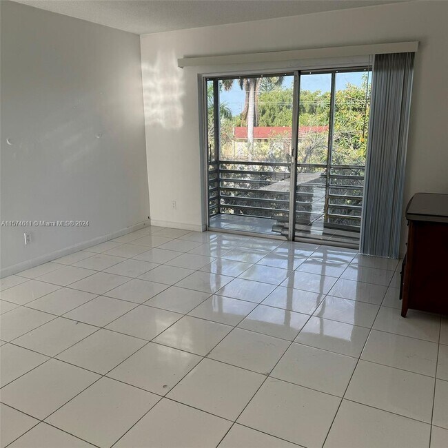 Foto del edificio - 20201 NE 29th Ct