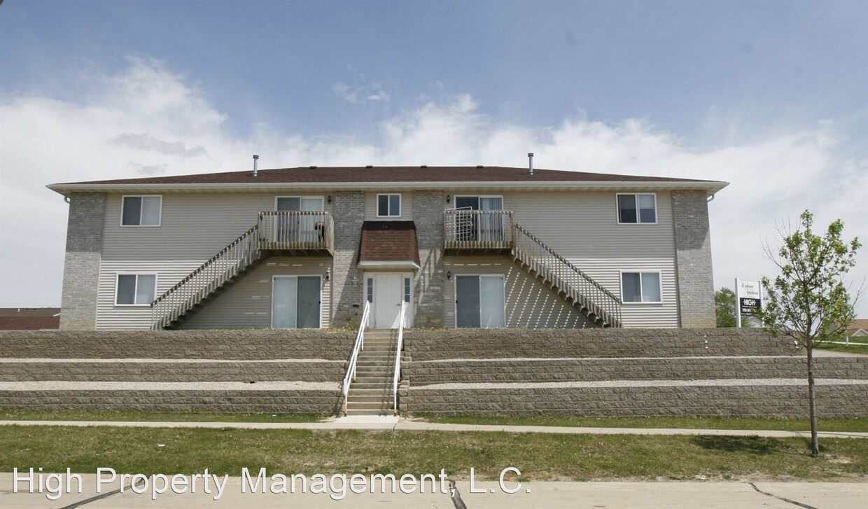 Primary Photo - 3527-3615 Queen Dr SW