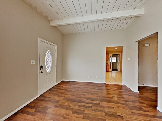 Building Photo - 6219 Alderley St