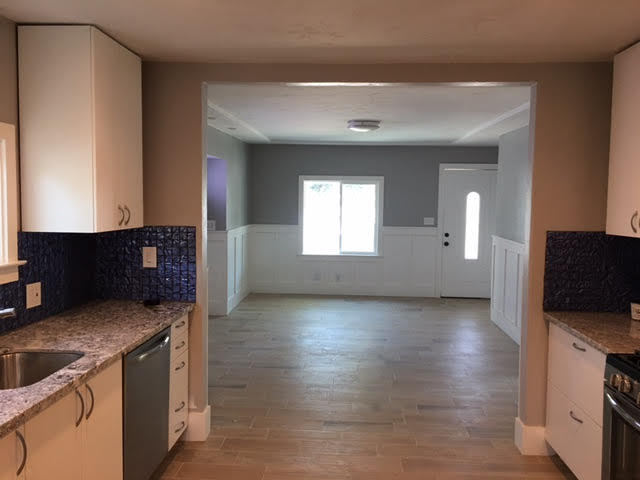 Foto del edificio - For Rent – Available December 15th