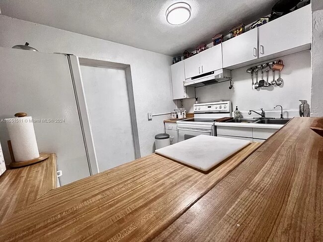 Foto del edificio - 1465 SW 28th Way