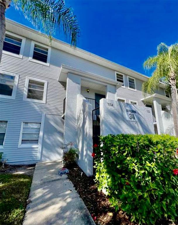 Foto principal - 7108 Waterside Dr