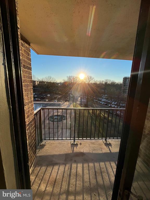 Foto del edificio - 2311 Pimmit Dr