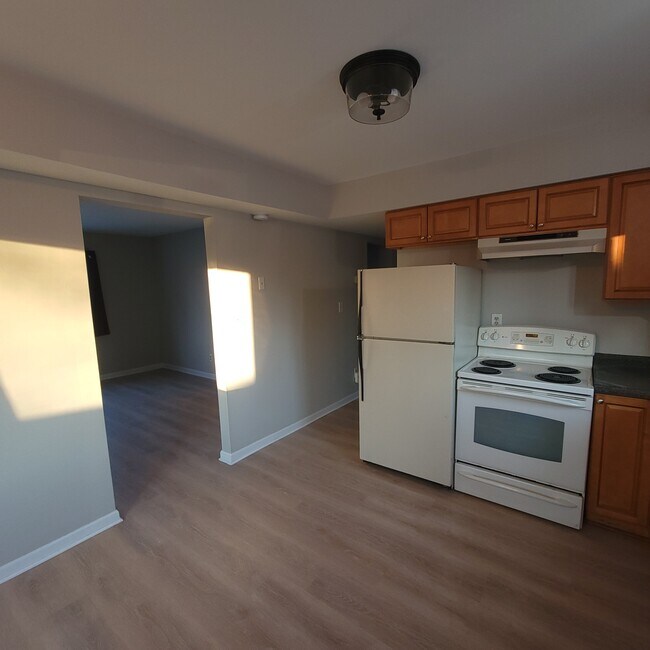 Kitchen - 715 Walnut St