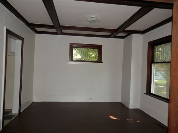 Building Photo - 342 W Grand Ave