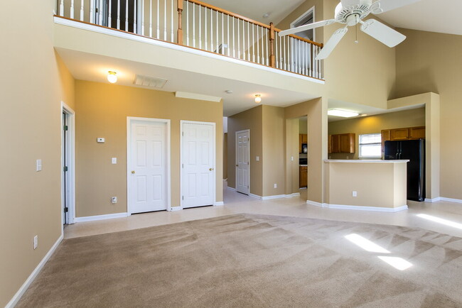 Building Photo - 9908 Spring Park Dr