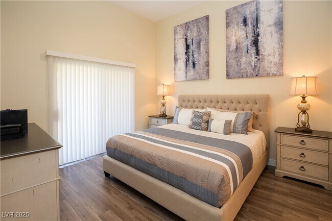 Foto del edificio - 5125 W Reno Ave