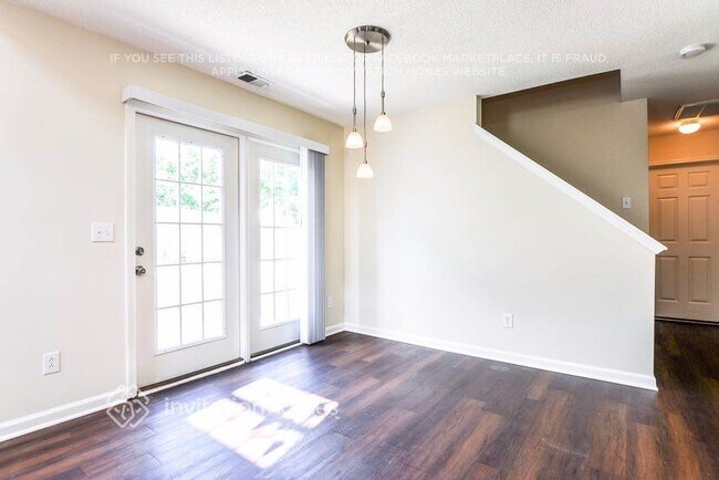 Building Photo - 3047 Bracey Pl