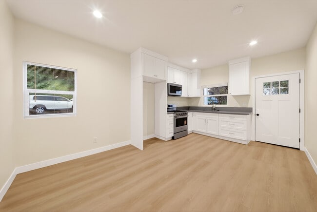 Foto del edificio - 3441 Drew St