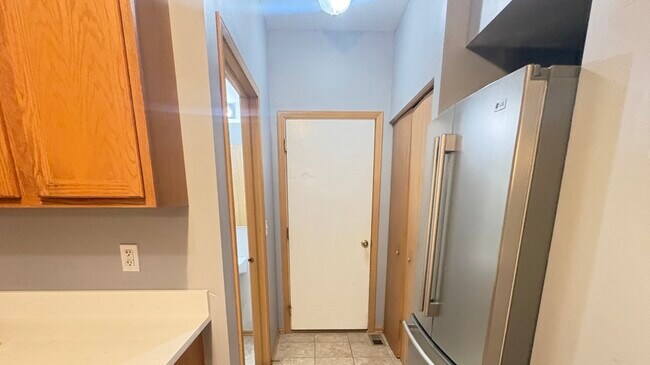 Building Photo - 16428 Willow Walk Dr