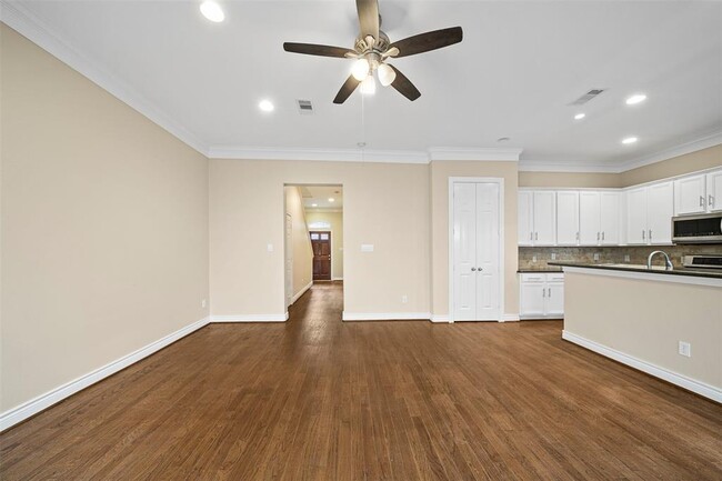 Foto del edificio - 3444 Cline St