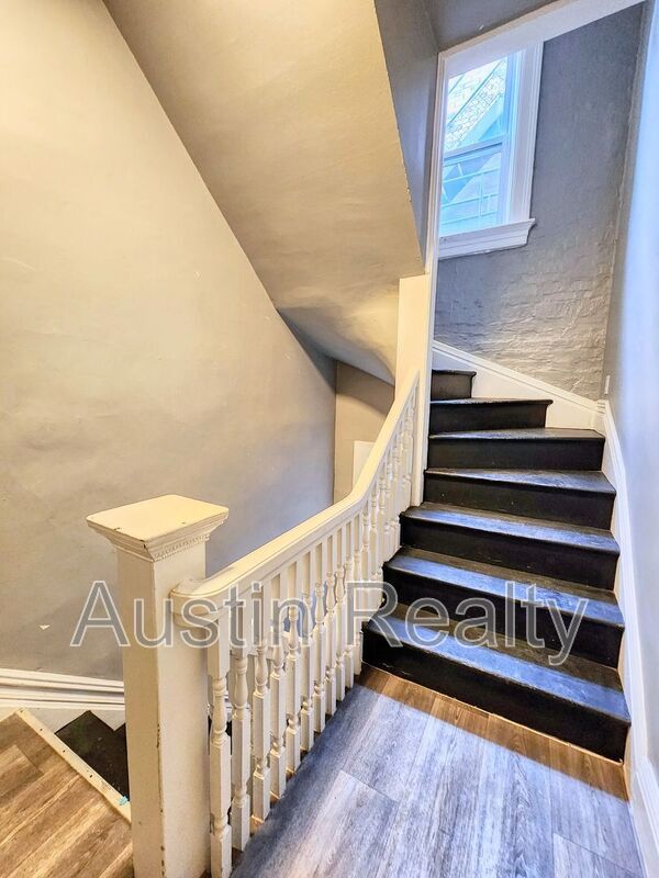 Foto del edificio - 322 N Newstead Ave