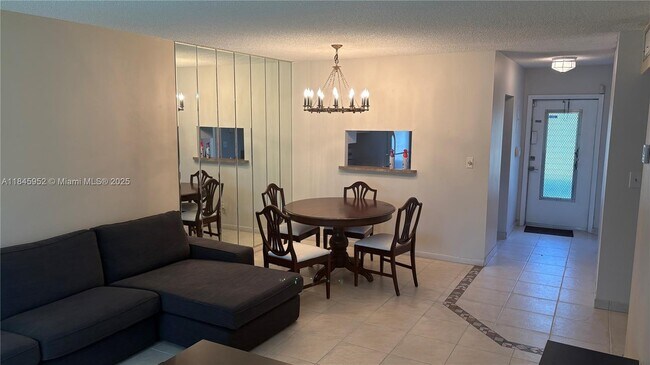Foto del edificio - 5001 NW 34th St