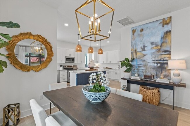 Foto del edificio - 218 Park Lake St