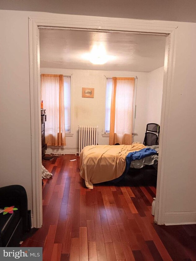 Primary Photo - 2131 Christian St