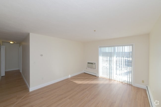 Interior Photo - Weymouth Place