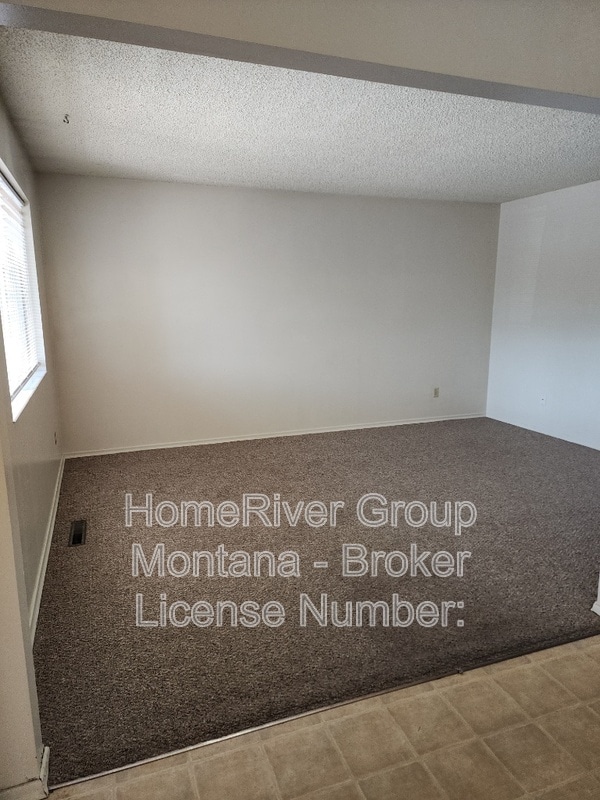 Building Photo - 102 Camelot Ct