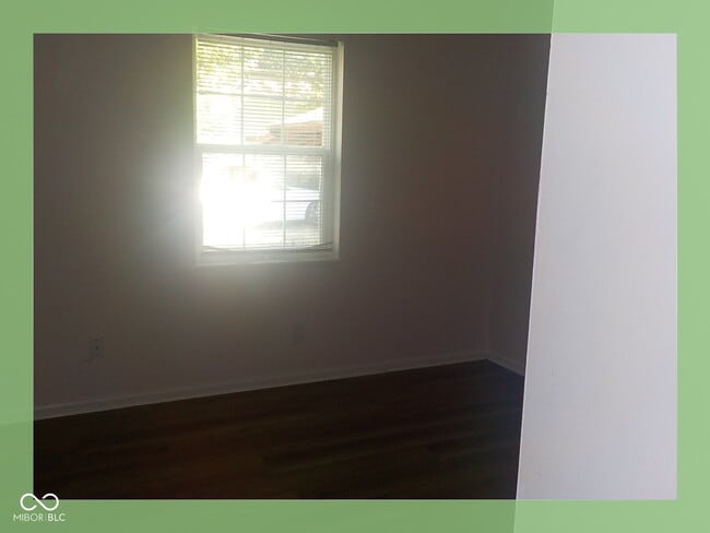 Building Photo - 209 Lark Dr