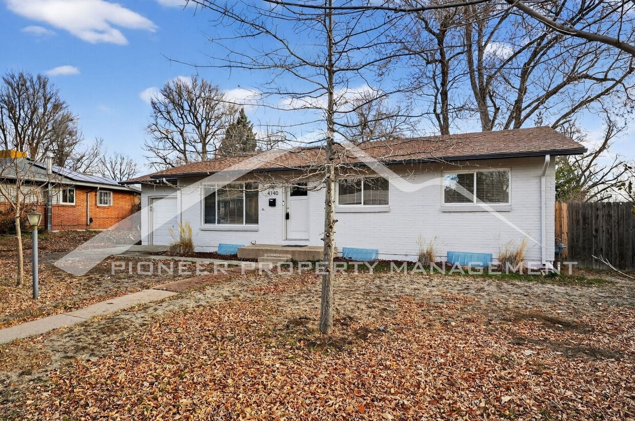 Primary Photo - Charming Home with Central AC and Fenced Yard