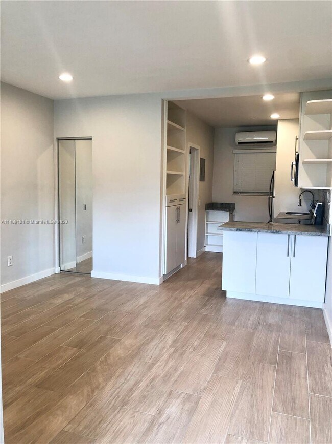 Foto del edificio - 1280 NE 105th St