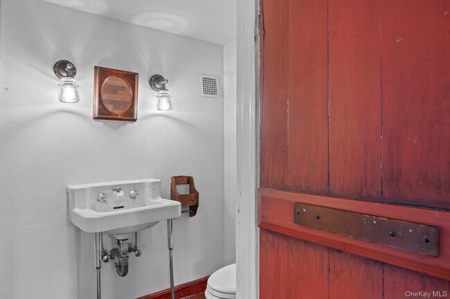 Foto del edificio - 82 Shingle House Rd