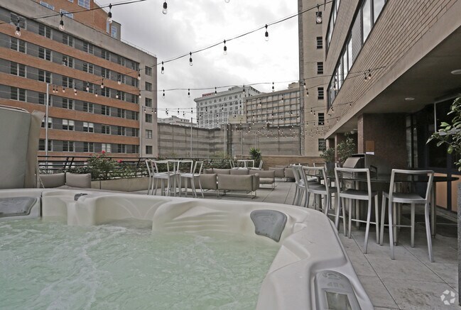 Foto del edificio - Saratoga Apartments