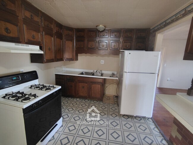 Foto del edificio - 2331 Broadway St