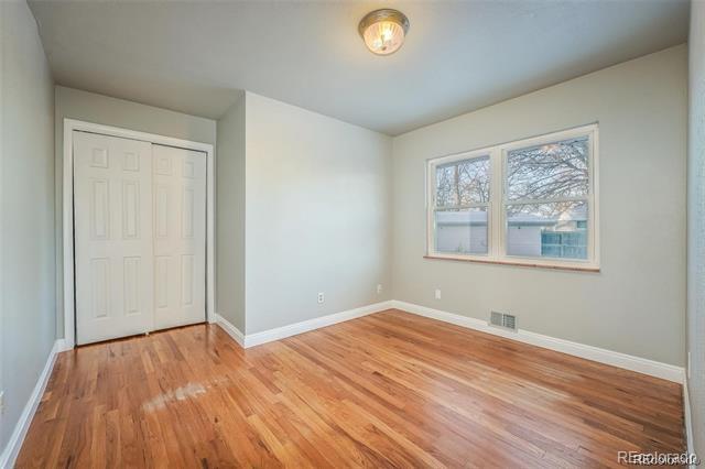 Foto del edificio - 2455 S Birch St