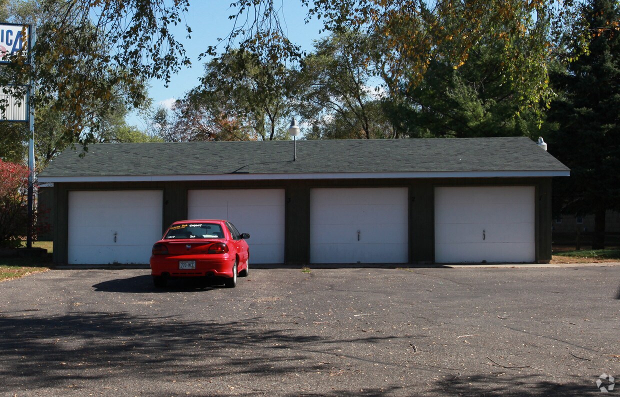 Building Photo - 615 Orrin Rd