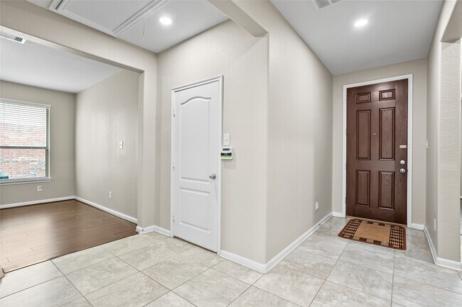 Foto del edificio - 6530 Bayliss Valley Ln