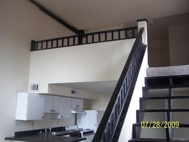 Foto del edificio - 107 W Broad St