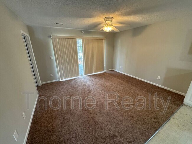 Building Photo - 1603 Longview Ave