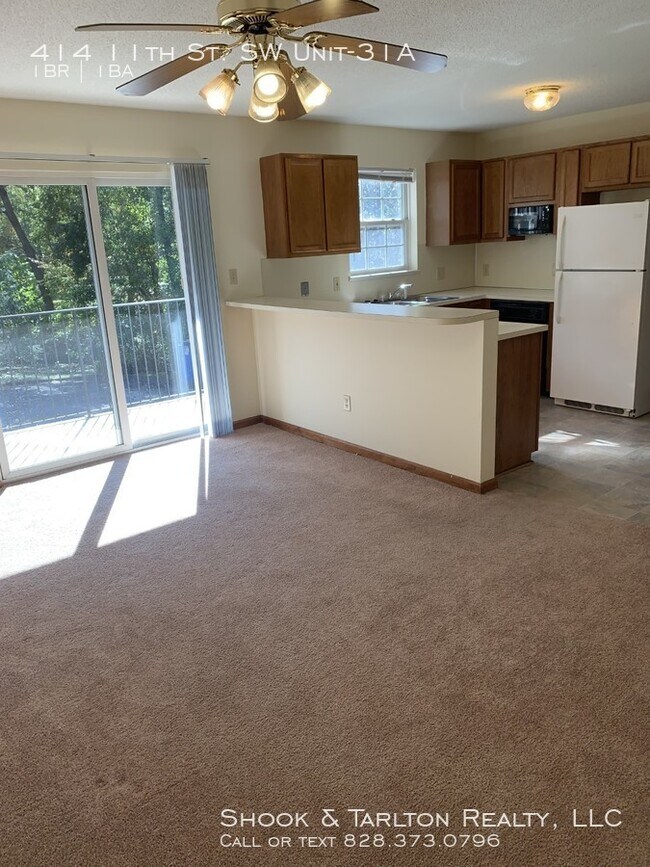 Foto del edificio - 414 11th St SW
