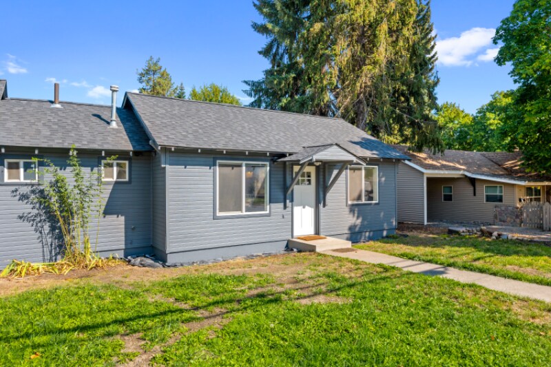 1107 E Harrison Ave, Coeur d'Alene, ID 83814 Townhome Rentals in