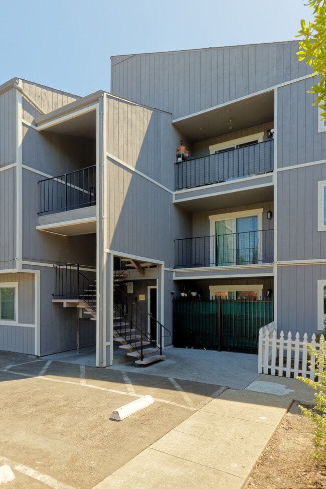 Foto del edificio - 3024 Fruitvale Ave