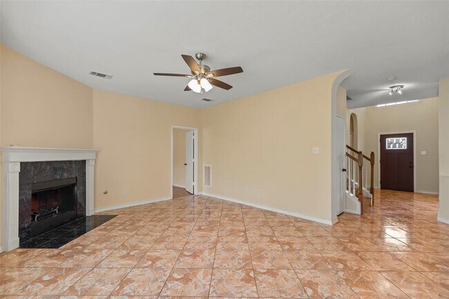 Foto del edificio - 16927 Fairway Glen Ln