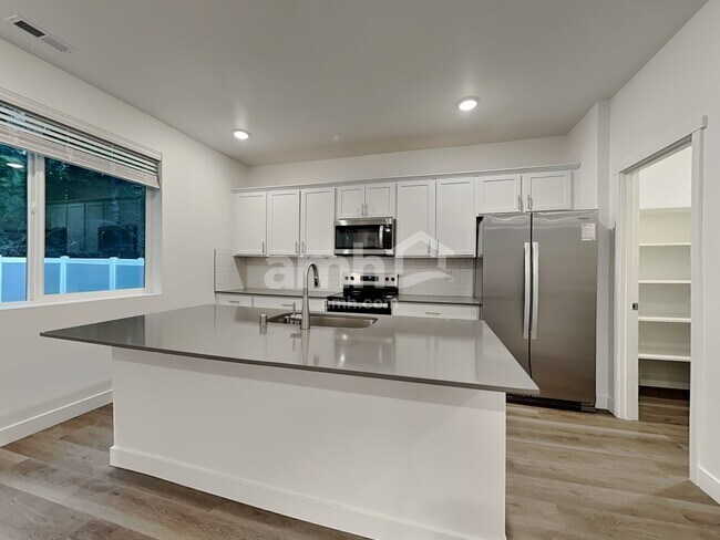 Foto del edificio - 7722 Brenden St SW