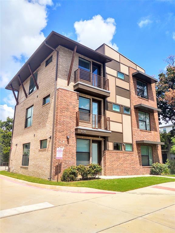 Primary Photo - 808 S Welch St