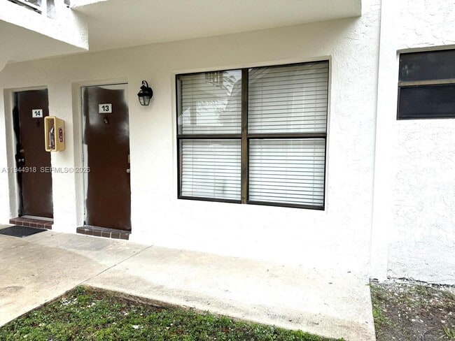 Foto del edificio - 14861 SW 104th St