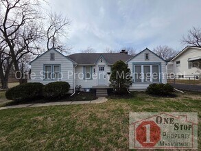 Building Photo - 1926 S Hardy Ave