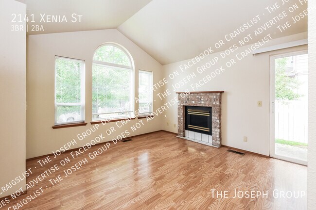 Building Photo - 2141 Xenia St